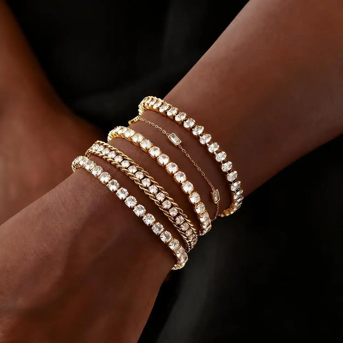 Pulsera de Acero Inoxidable con Circonitas para Mujer
